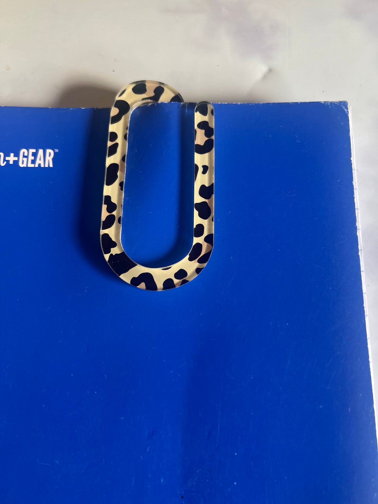 LEOPARD PRINT LARGE ACRYLIC PAPER CLIP