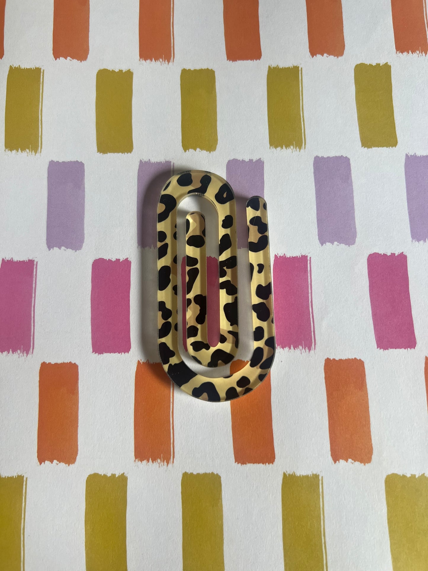 LEOPARD PRINT LARGE ACRYLIC PAPER CLIP
