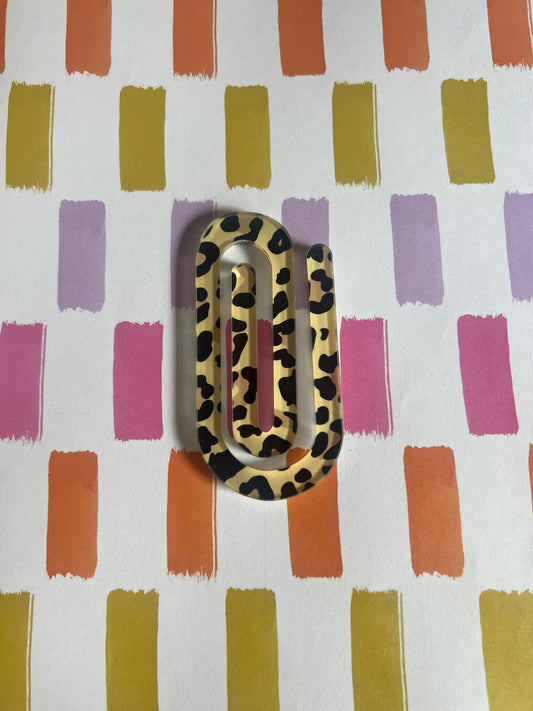 LEOPARD PRINT LARGE ACRYLIC PAPER CLIP